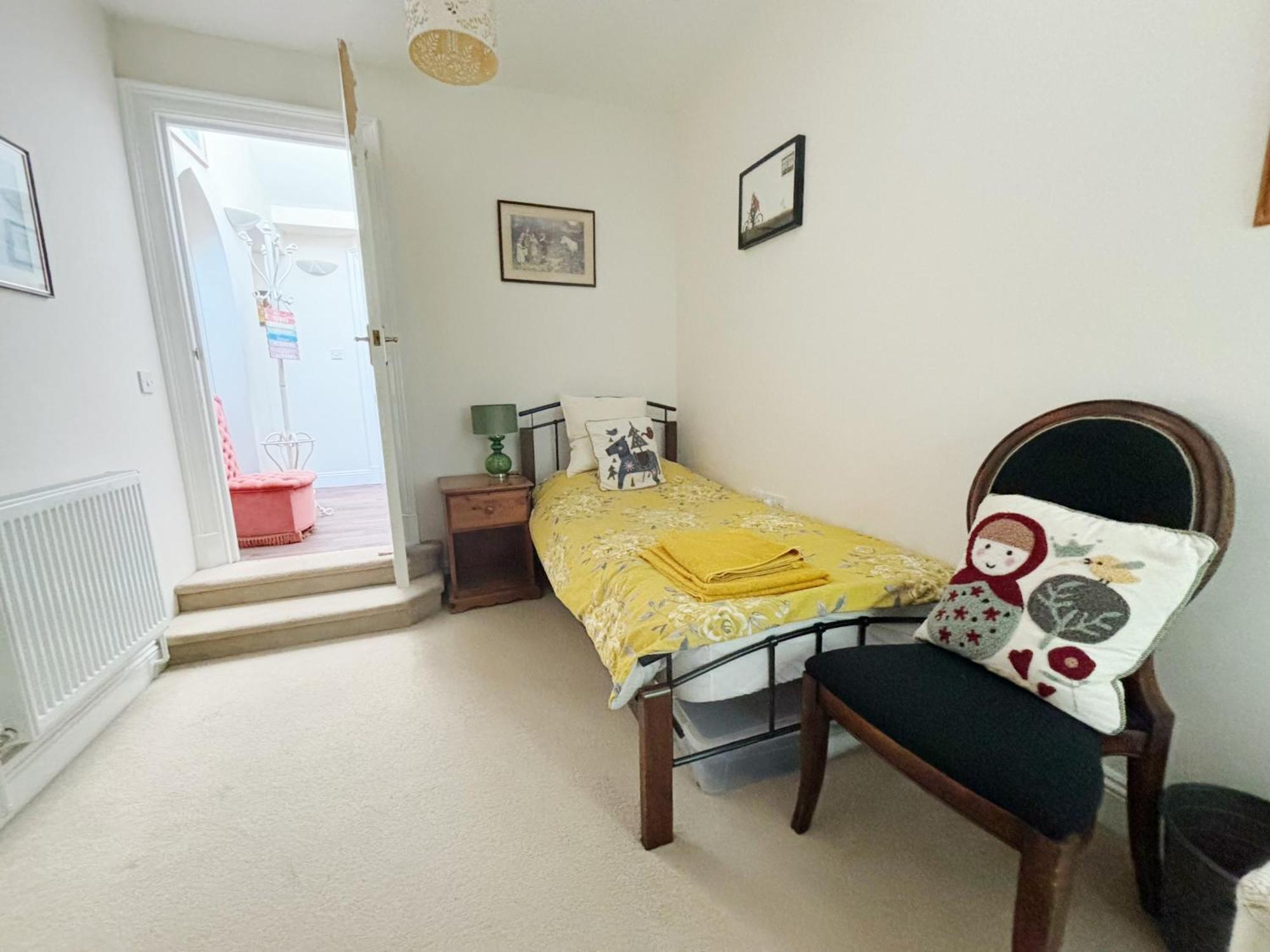 Spacious Town-Centre Apartment With Stunning Views グレート・マルバーン エクステリア 写真